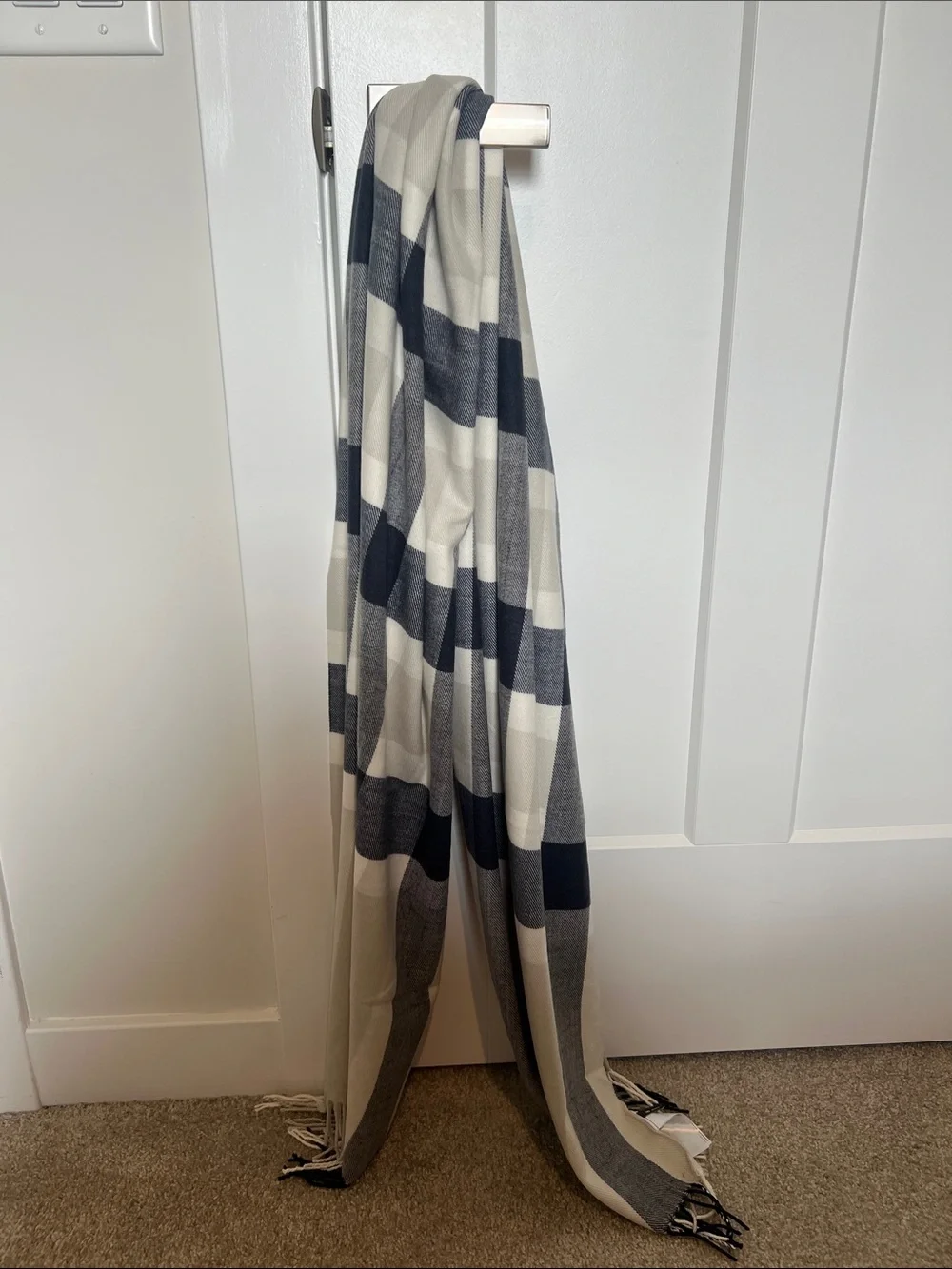 Navy and white gap scarf